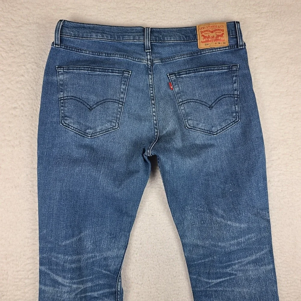 Levi's 514 Jeans Mens 36x30 Blue Straight Fit Medium Wash Denim *‎